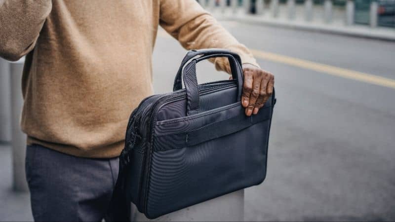 Best Bags for Businessmen 2022